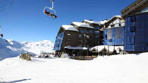 CW 60-Solar Fachadas - Hotel Altapura localizado em Val Thorens, França